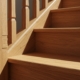 Секреты долговечной эксплуатации лестниц из дерева