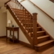 Лестницы из дуба для коттеджей